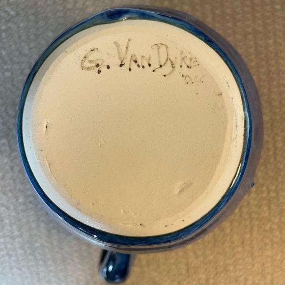 ❌SOLD❌Four (4) Beautiful Pieces of G. VanDyke Pottery - Picture 10 of 13